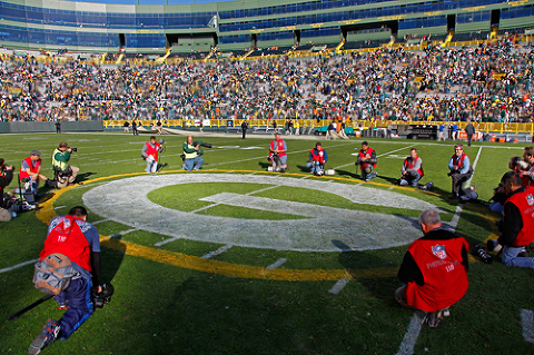 Green Bay Packers vs The Miami Dolphins  Green Bay, Wisconsin commercial  and editorial photographer Mike Roemer