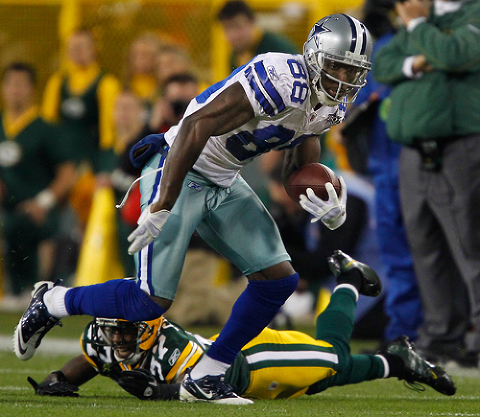 Dallas Cowboys' Dez Bryant catches a pass during the first half of an NFL  football game against the Green Bay Packers Sunday, Nov. 7, 2010, in Green  Bay, Wis. (AP Photo/Mike Roemer