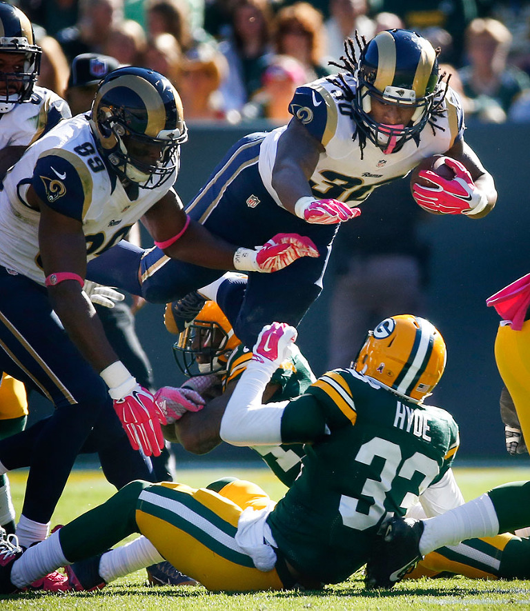 Photos From The Green Bay Packers vs St Louis Rams NFL Football Game •  October 11, 2015 • Wisconsin Editorial Photographer